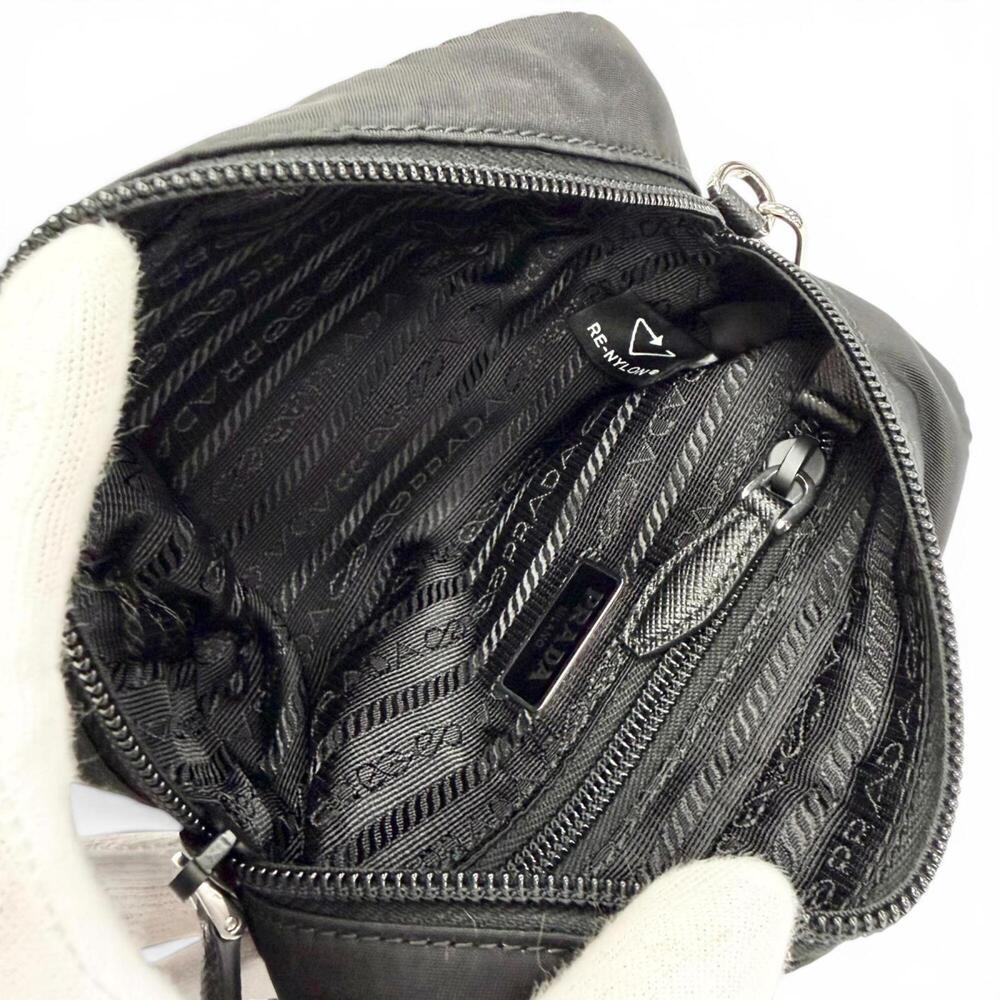 PRADA Bag - Picture 5 of 14
